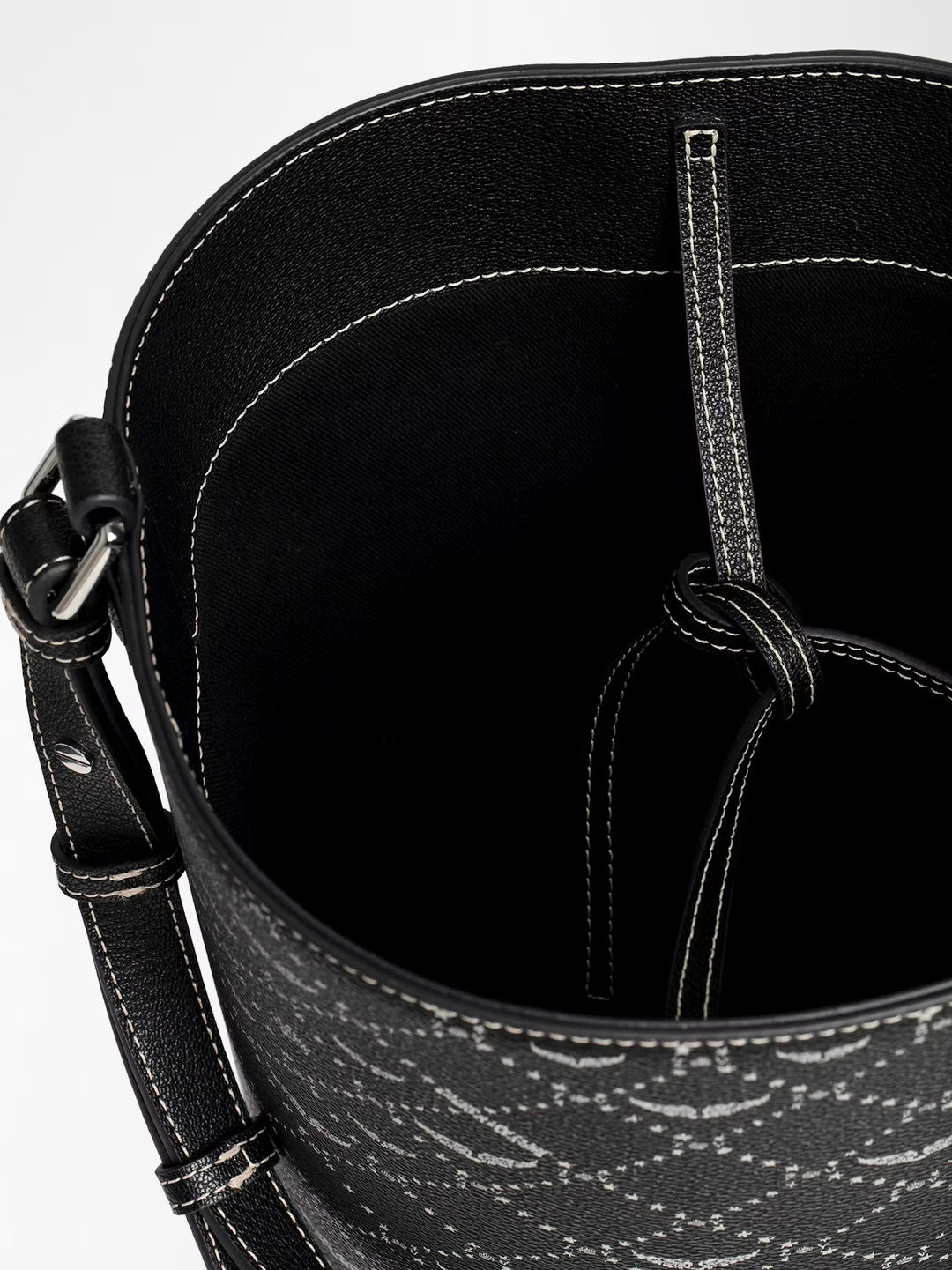Cartera Z Bucket Monogram