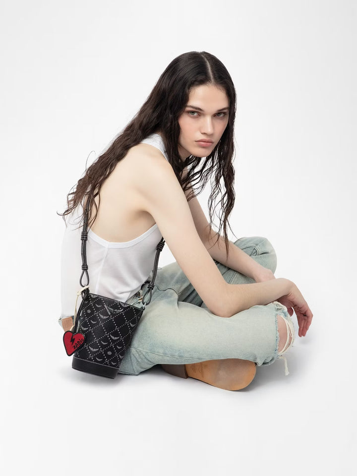 Cartera Z Bucket Nano Monogram