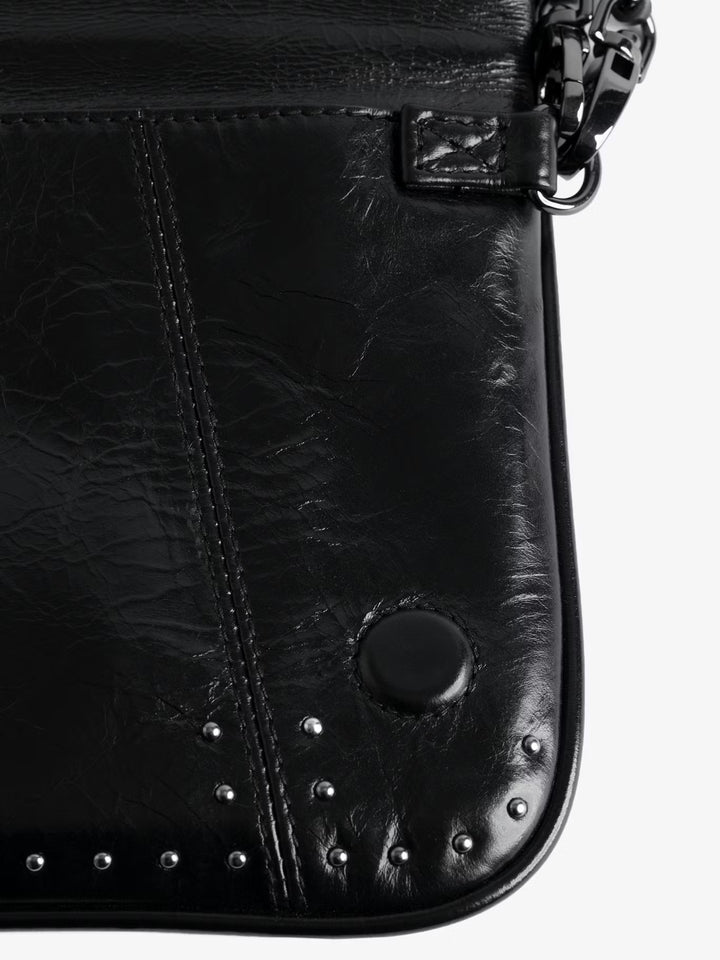 Cartera Rock Vintage Studs