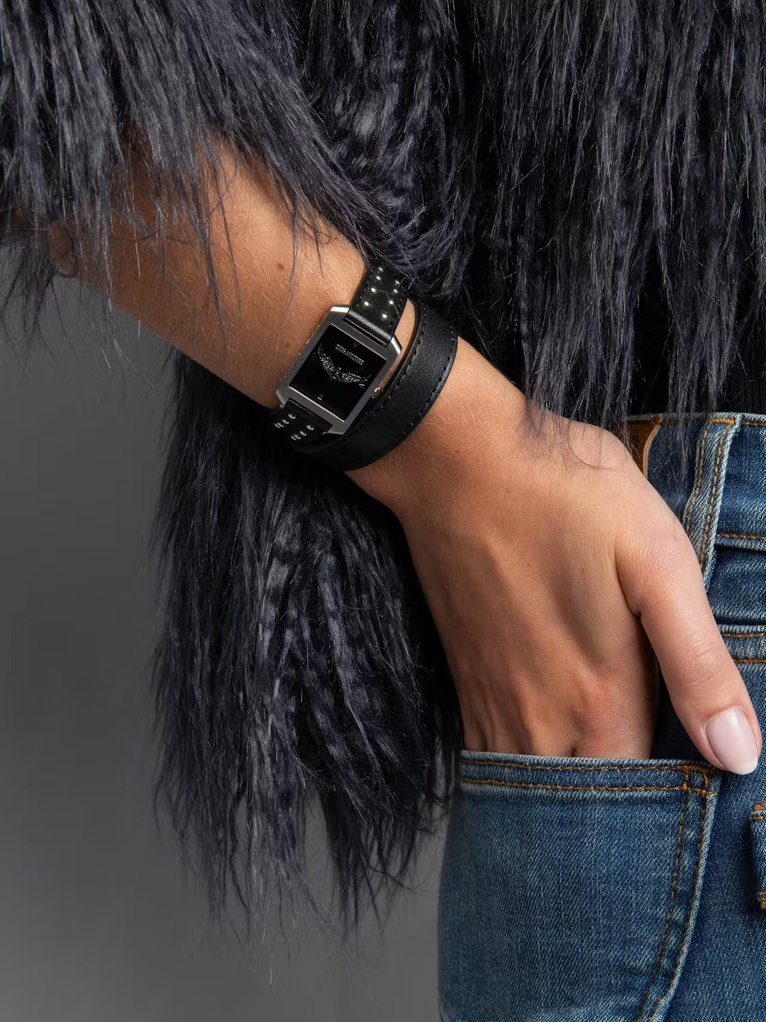 Reloj Voltaire Leather Studs